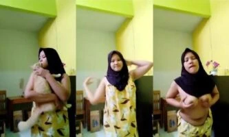 ABG Jilbab Toge Daster Kuning Colmek Ngangkang