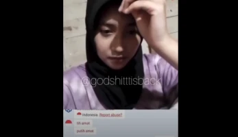 OmeTV Hijab Hitam