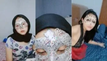 Dedek Alya Pamer Jembut Ebot Nungging