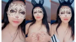 Tante Rissa Gak Kuat Sange Remasin Toketnya Dream